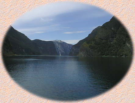 �i�[���I�C�t�B�����h�̐�i